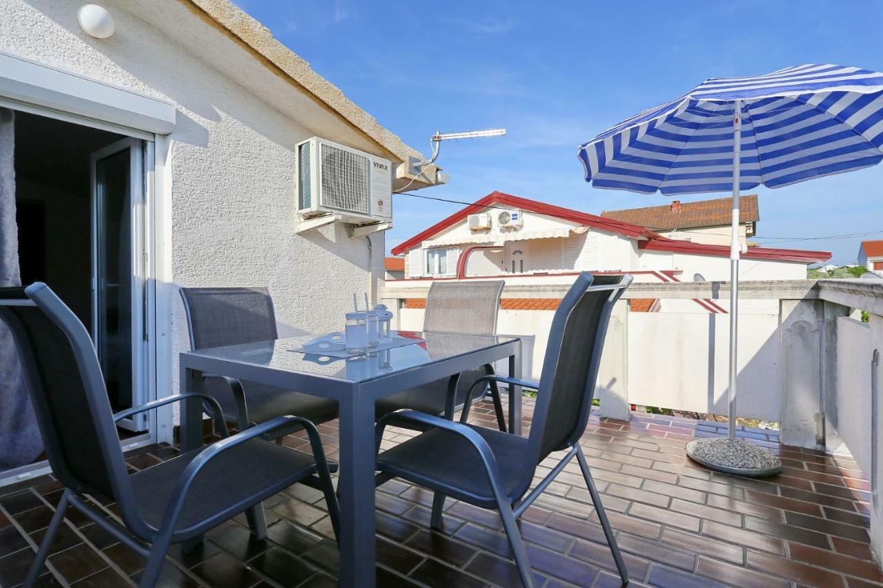 Apartments Golub Nin Exterior photo
